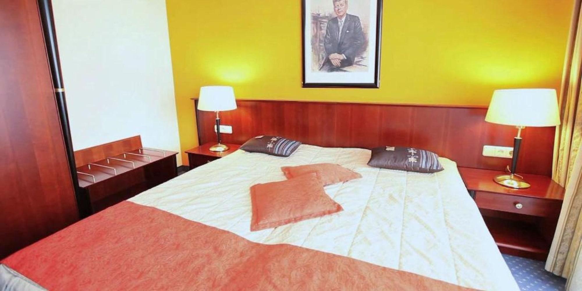 Superior Präsident Hotel 3*